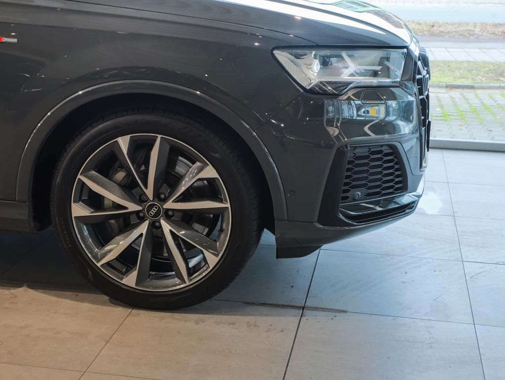 Audi Q7 55 TFSI e qu. 2x S line AHK B&O Luftf. 360°