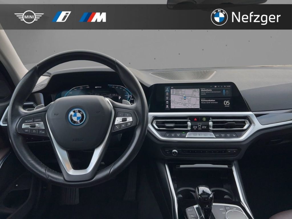 BMW 330 e xDrive Limousine Sport Line RFK LASER HUD