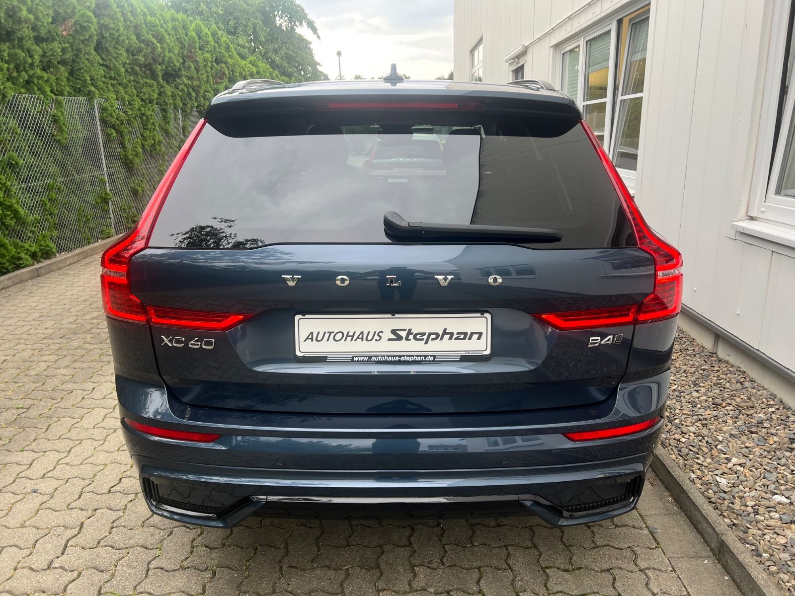 Volvo XC60 B4 Diesel AWD Plus Dark GARANTIE