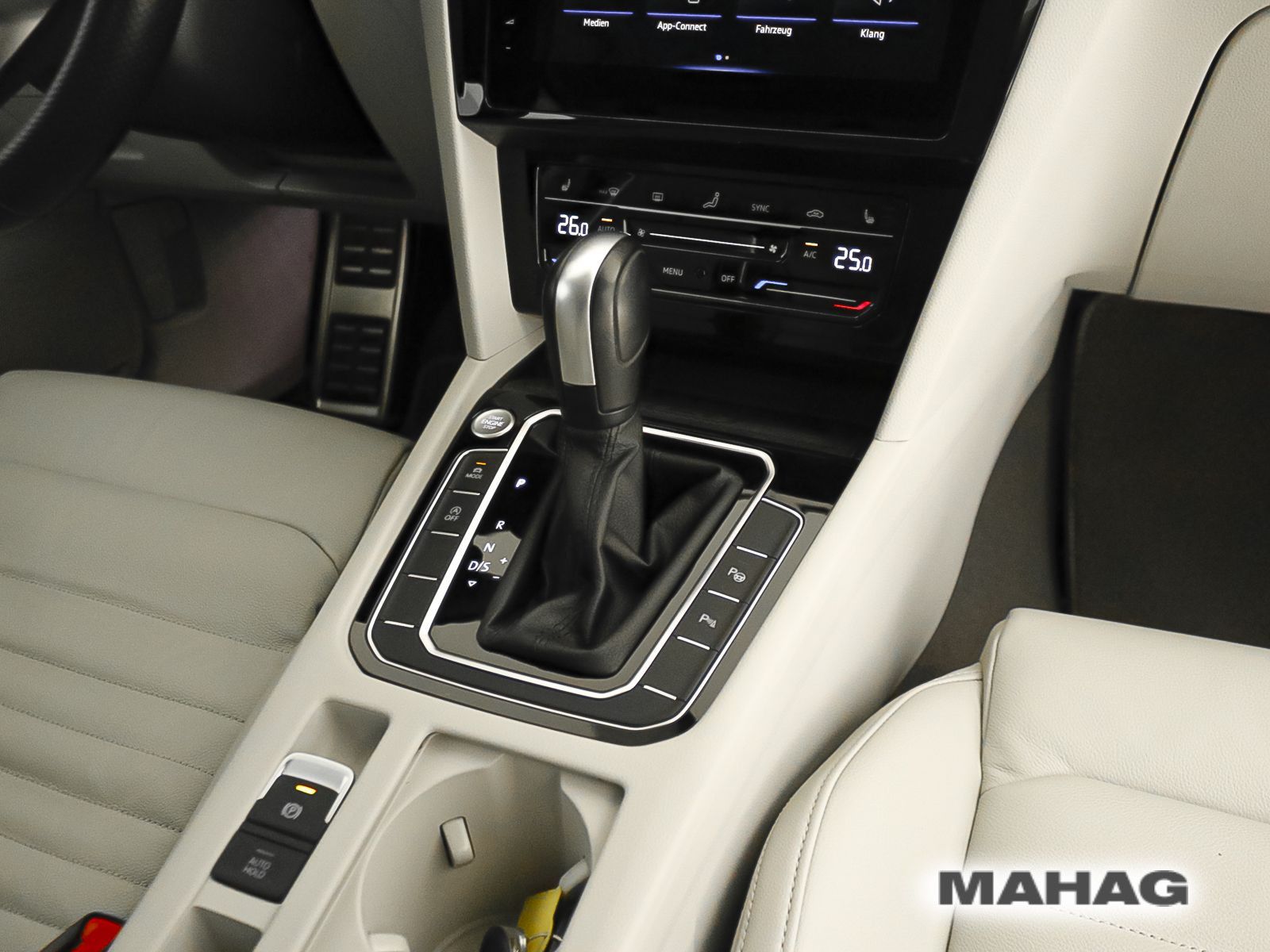 Volkswagen Passat Alltrack 4 Mot 2.0 TDI AHK Leder IQ.Light