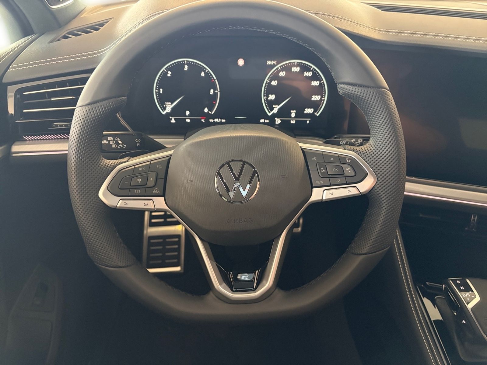 Volkswagen Touareg R-Line 3,0 l V6 TDI Final Edition
