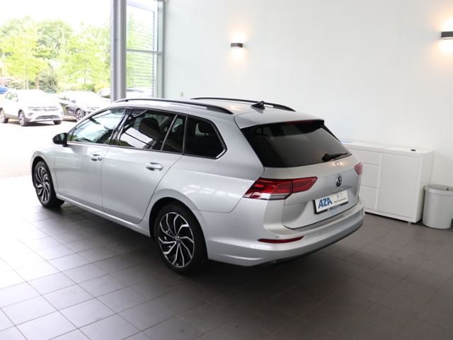 Volkswagen Golf VIII Variant Life 1.5 TSI - Samsaru's Car Outlet