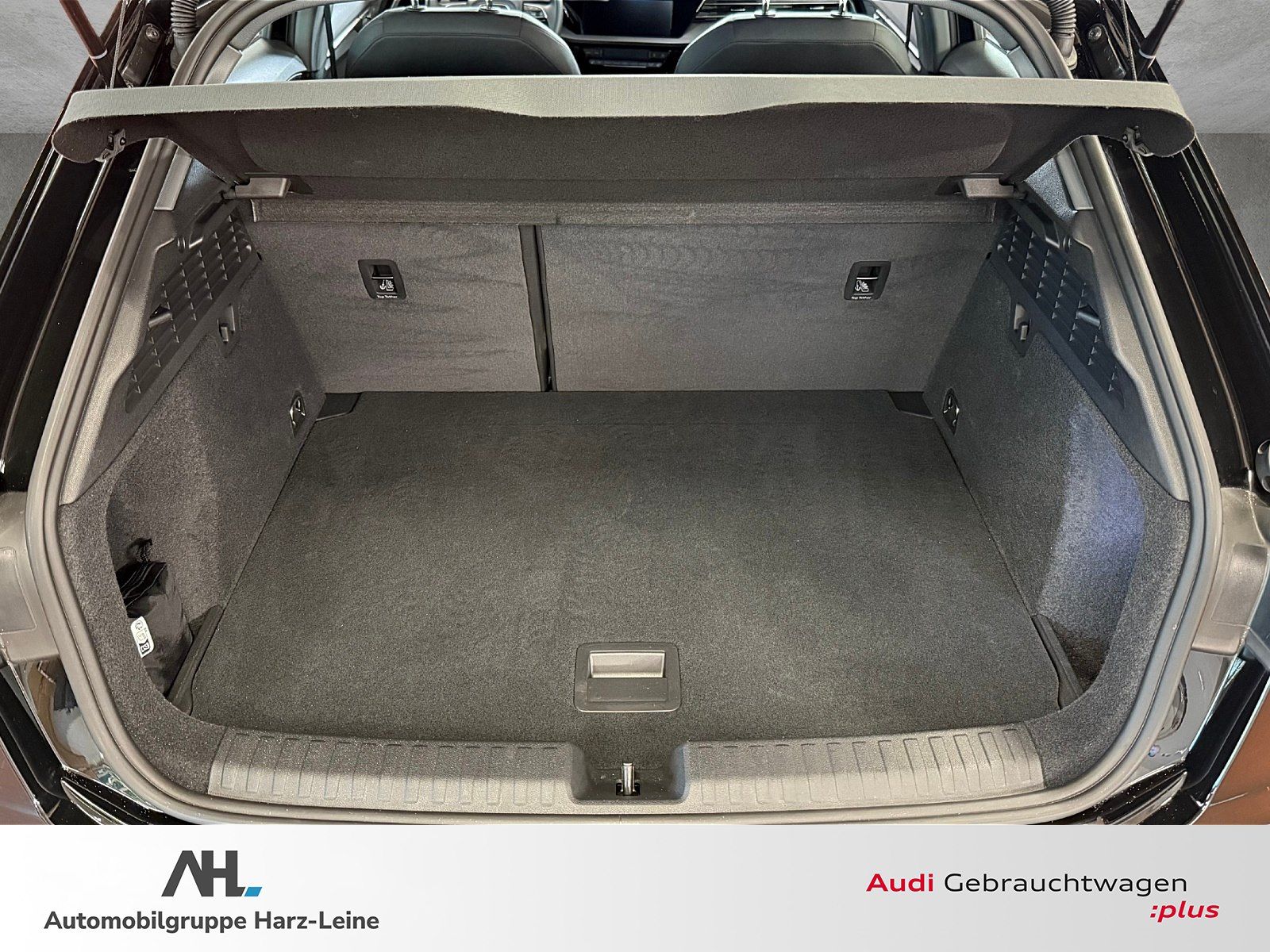 Audi A3 Sportback 35 TFSI S-tronic - Samsaru's Car Outlet