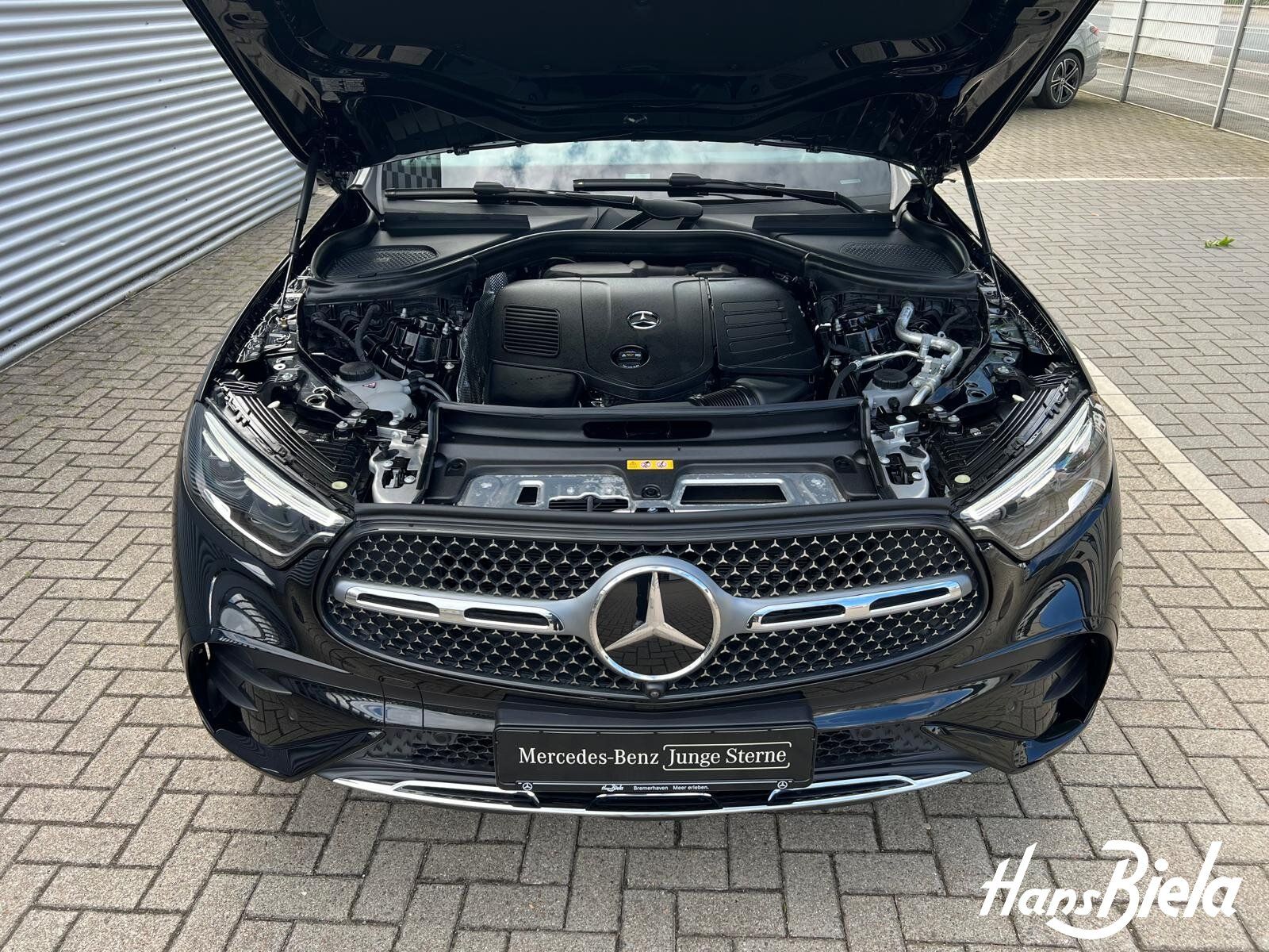 Mercedes-Benz GLC 300 4M AMG/Prem+/20"/Pano/Bur/Multi/AHK/360°
