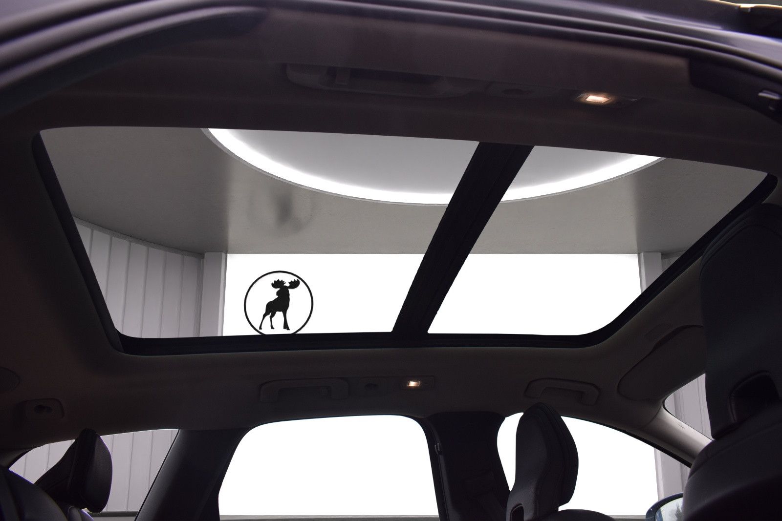 Volvo XC60 ULTIMATE - Samsaru's Car Outlet