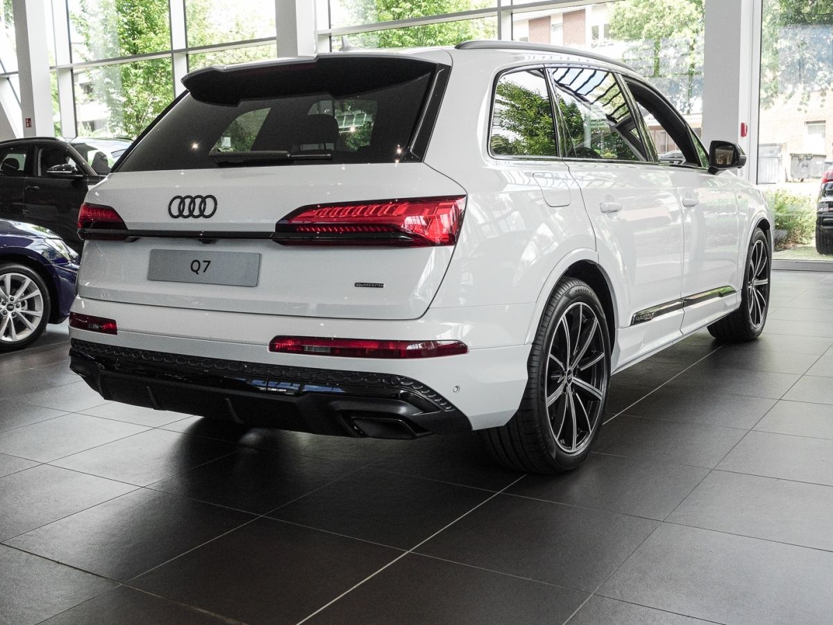 Audi Q7 SUV S line 55 TFSI e quattro 290 kW tiptronic