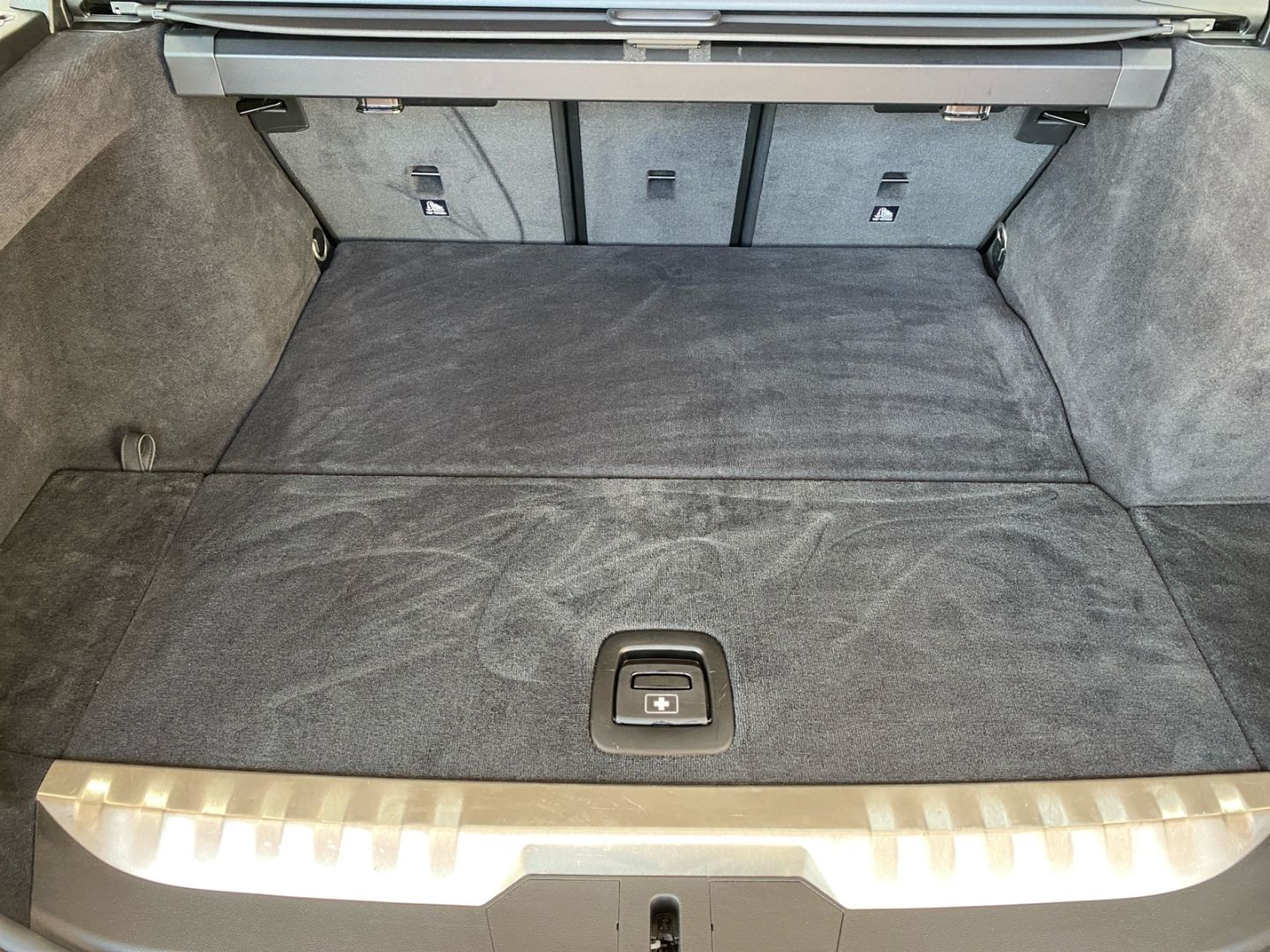 BMW 320 e Touring Advantage - Samsaru's Car Outlet