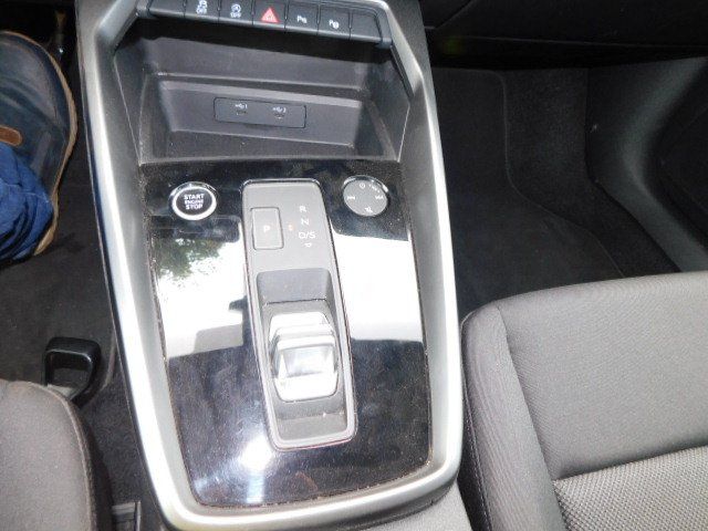 Audi A3 30 TFSI Sportback S tronic advanced