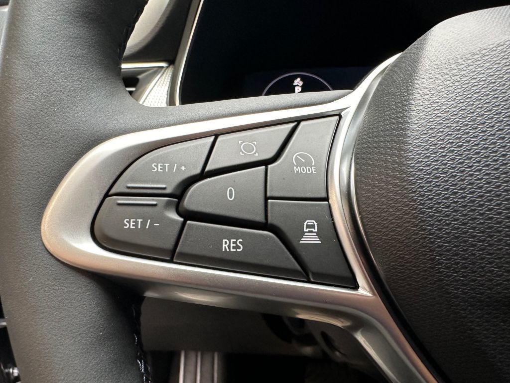 Renault Arkana TECHNO E-Tech Full Hybrid - Samsaru's Car Outlet