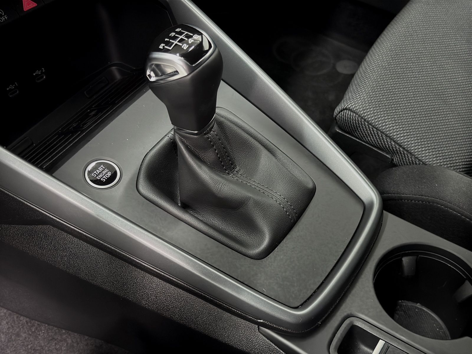 Audi A3 Sportback 35 TFSI ADVANCED - Samsaru's Car Outlet