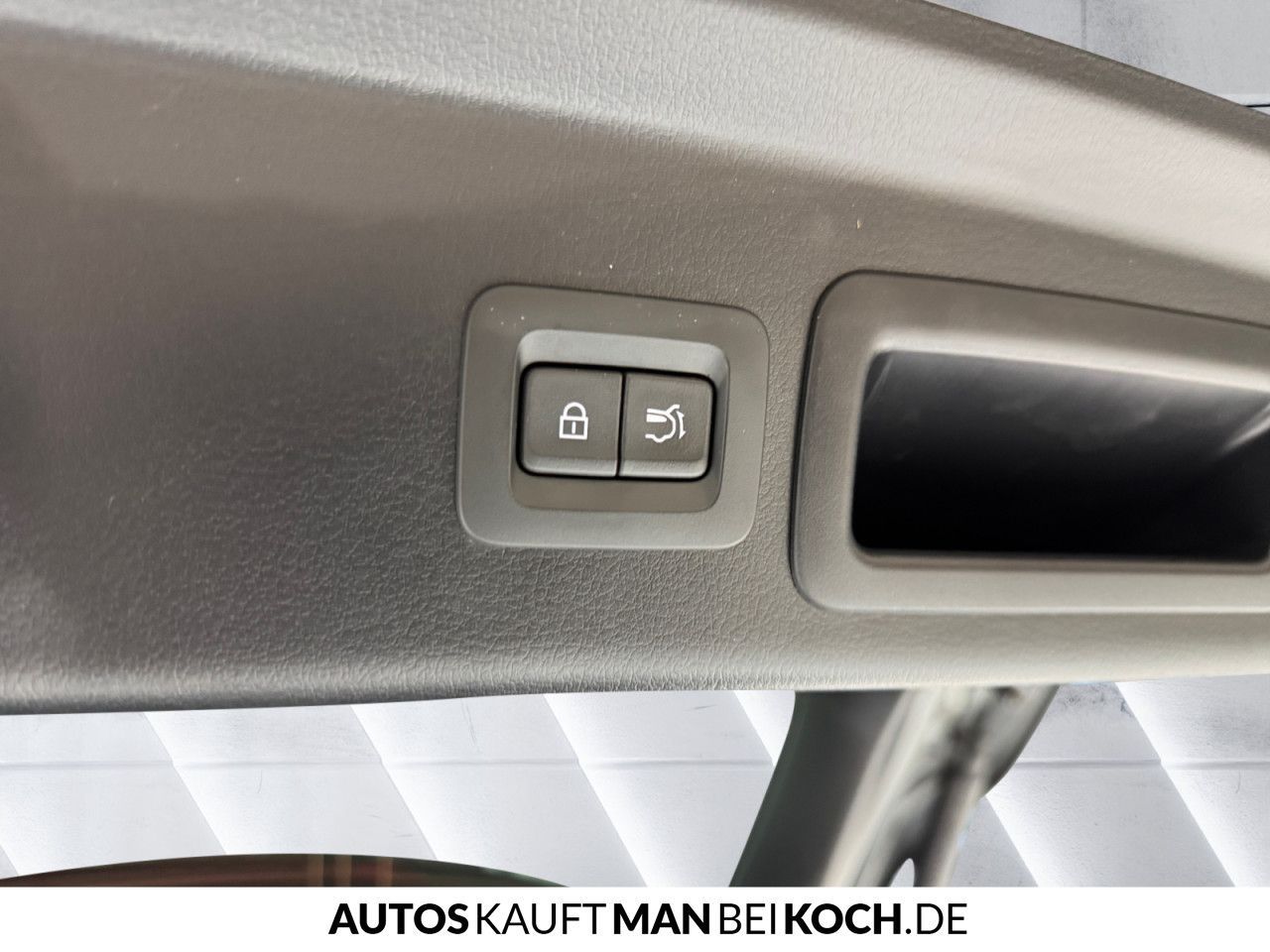 Mazda KEYLESS 18° LED KAM ACC DAB