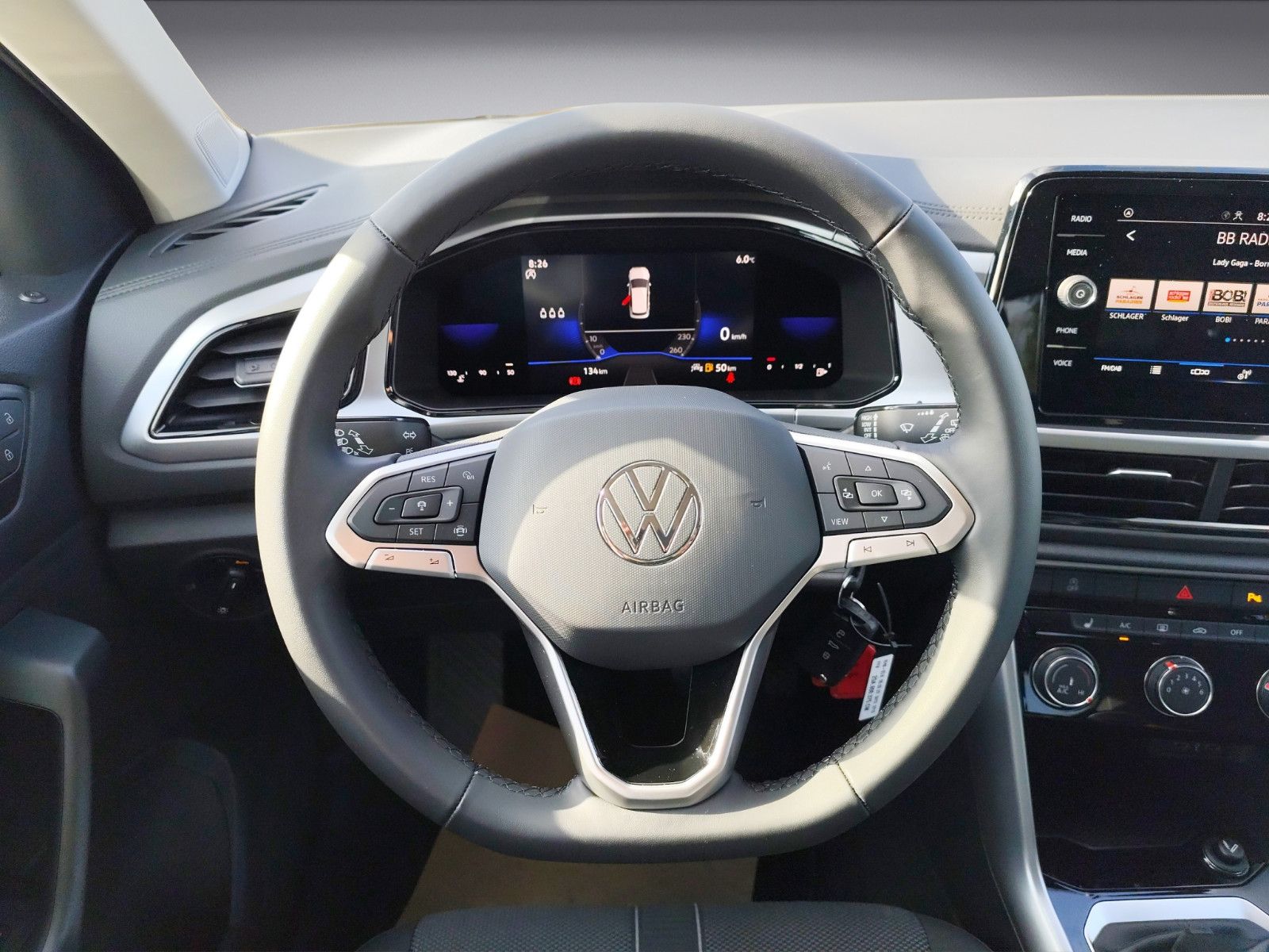 Volkswagen T-Roc 1.0 Life - Samsaru's Car Outlet