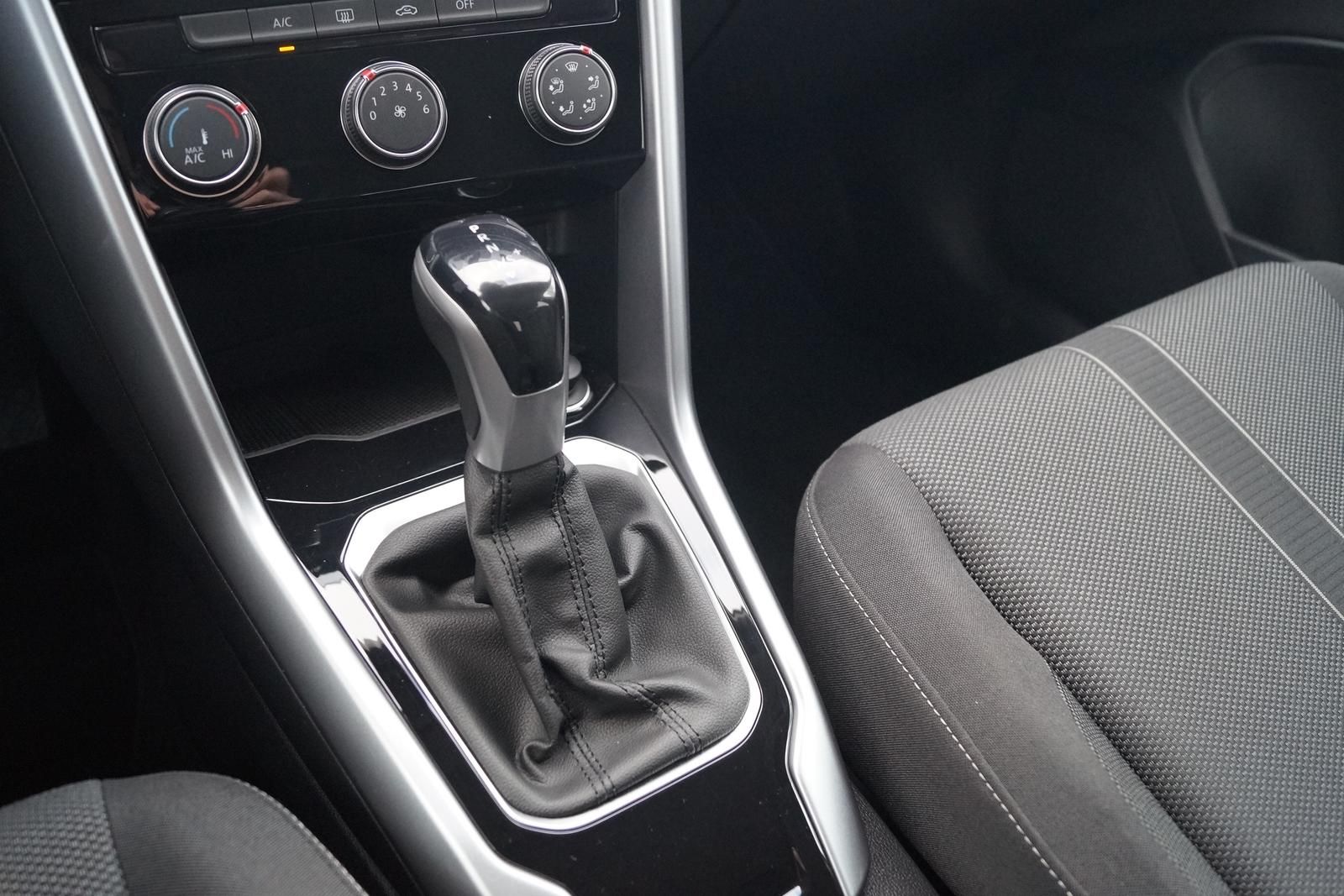 Volkswagen T-Roc Life 1.5 TSI DSG - Samsaru's Car Outlet