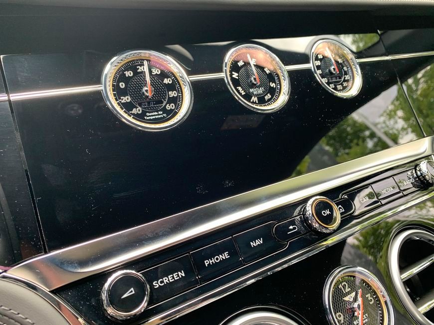 Bentley New Continental GT V8 Hybrid Black Edition