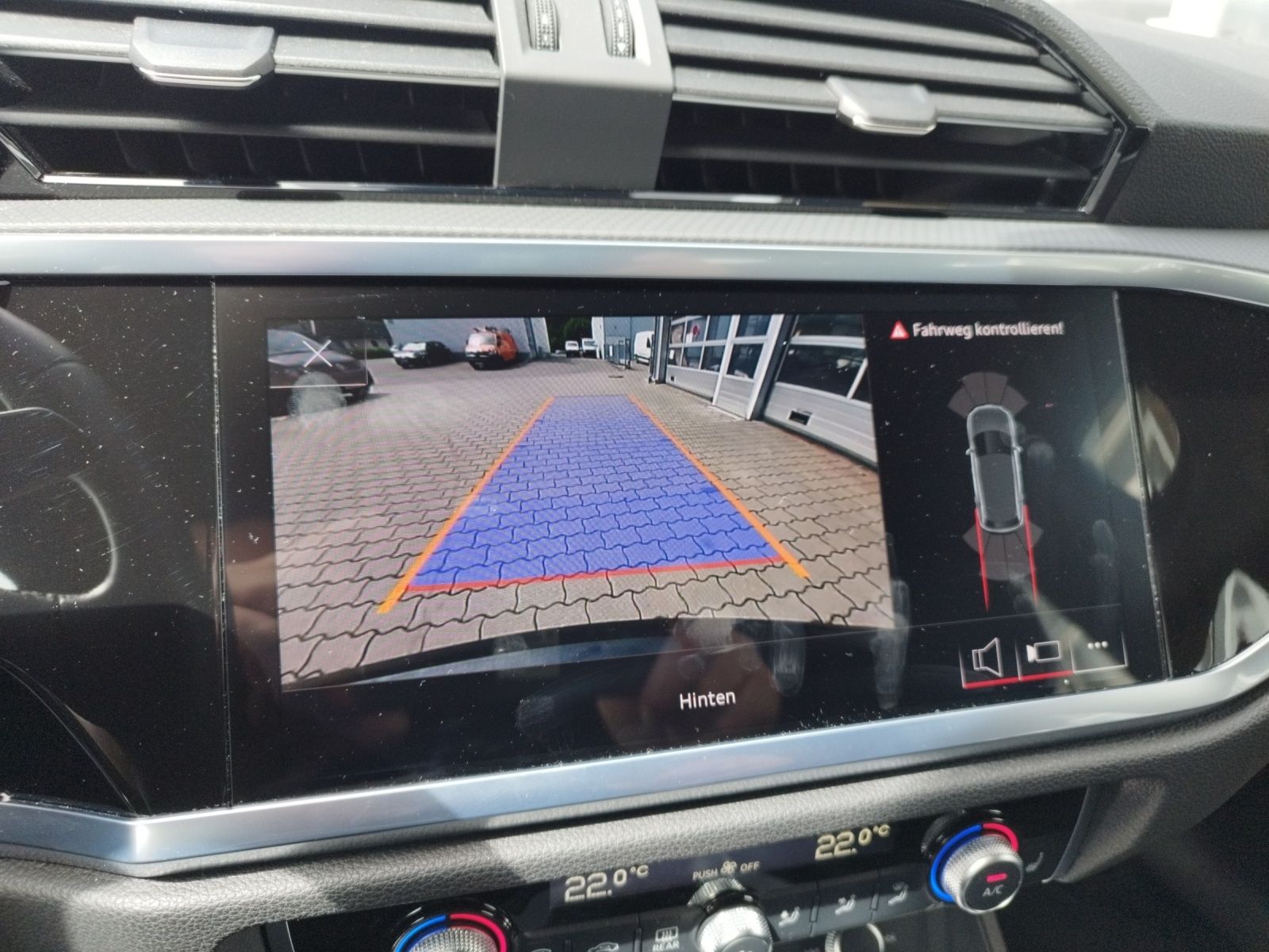 Audi Q3 S line 35 TDI quattro S-tronic - Samsaru's Car Outlet