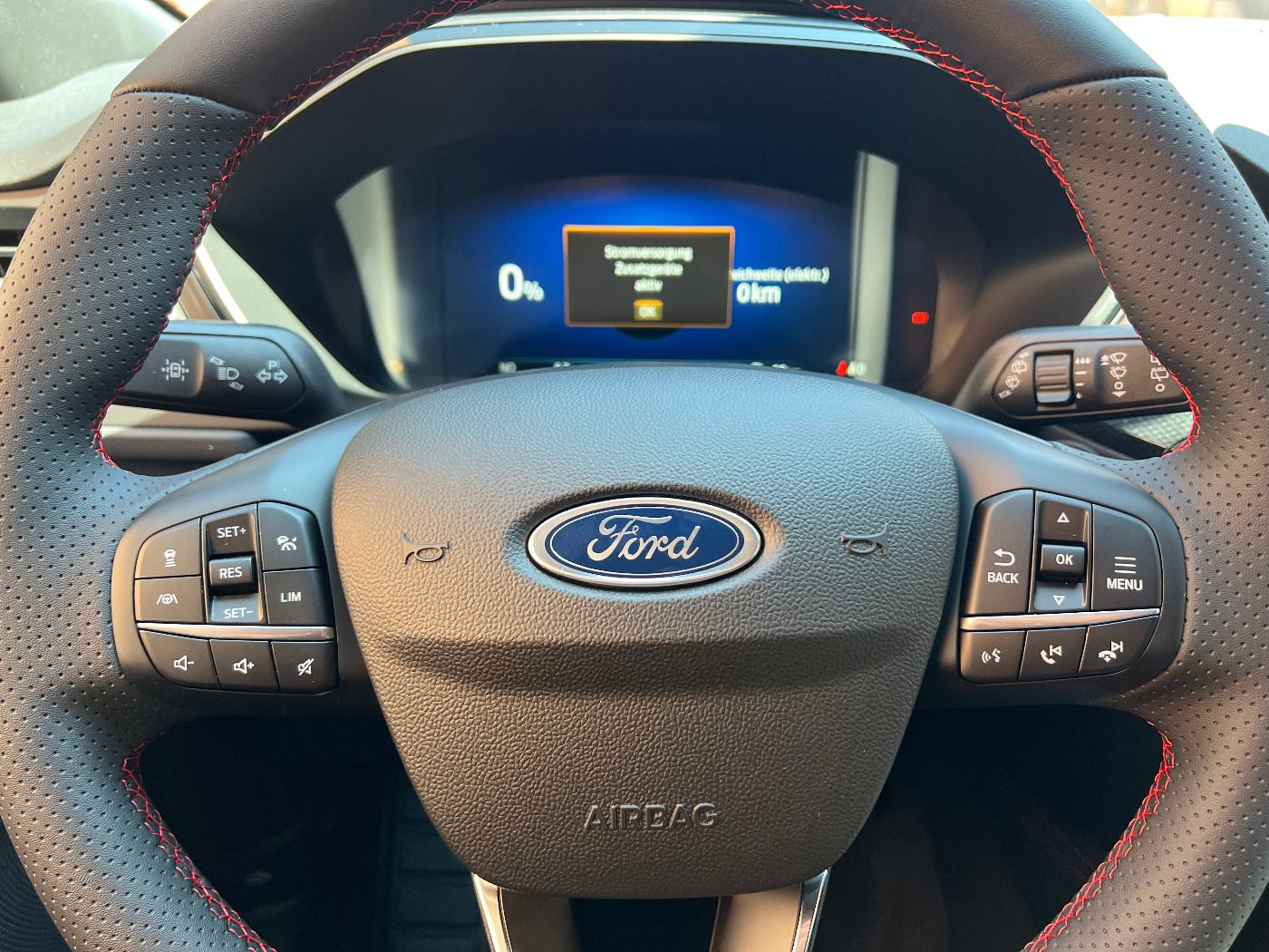 Ford KUGA ST-Line X - Samsaru's Car Outlet