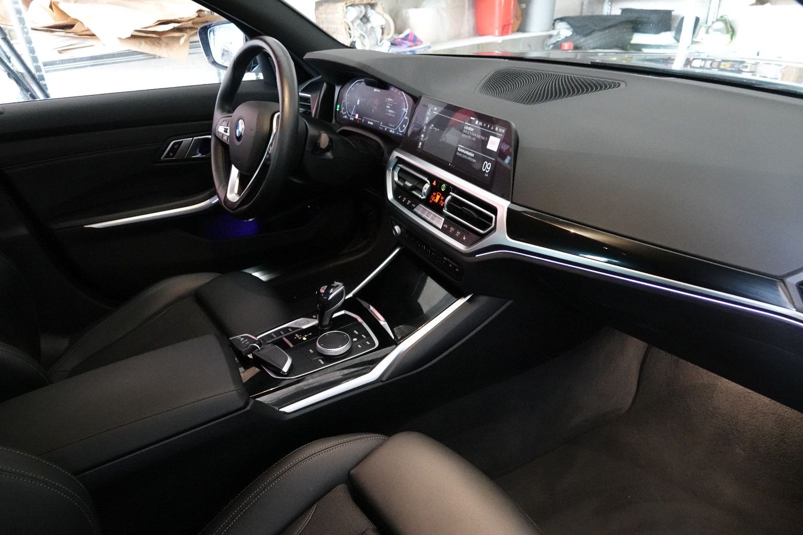 BMW 330e xDrive Touring Sport-Line - Samsaru's Car Outlet