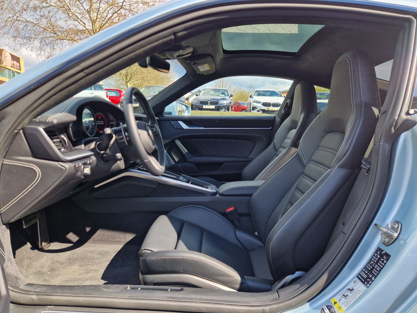 Porsche 911 992 Turbo S Sport Design/Burmester