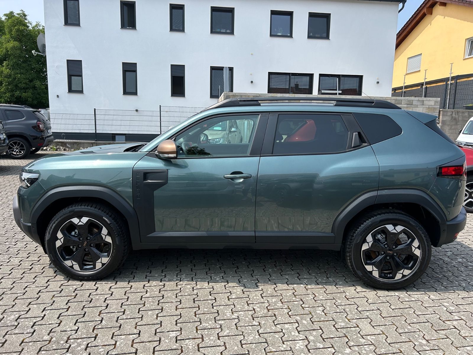 Dacia Duster III TCe 130 Extreme 4WD - Samsaru's Car Outlet