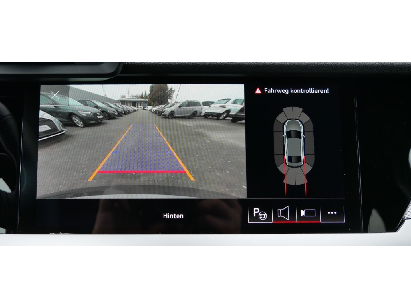 Audi A3 35 TFSI S line LED+Navi+Virt+Kam+B&O+S-Sitze