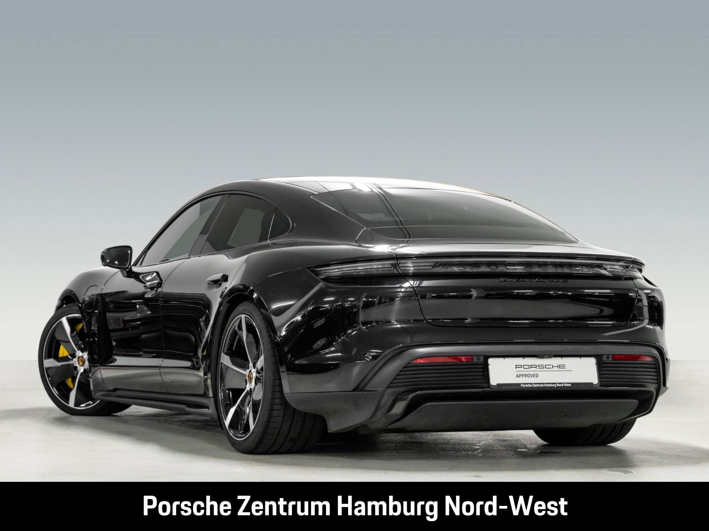 Porsche Taycan Turbo S LED-Matrix InnoDrive Head-Up