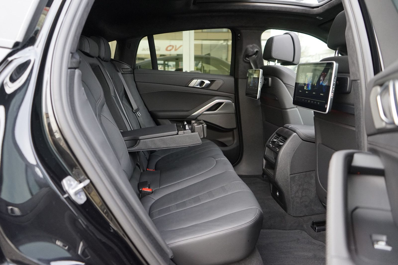 BMW X6 40xd M Sport*3xTV*Carbon*Massage*ACC*PanoSKY*