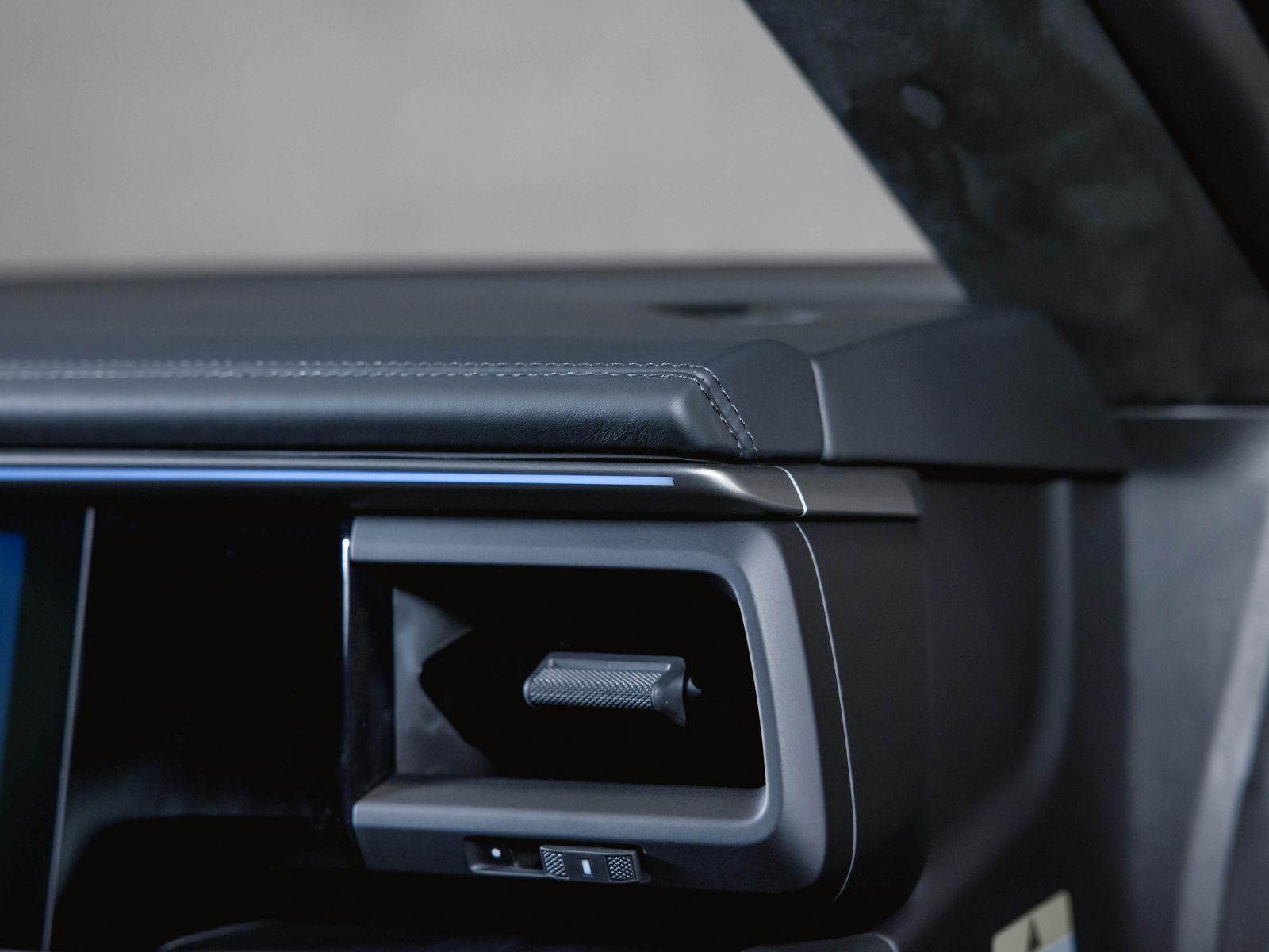 Porsche Macan 4S Electric Sport Chrono Panoramadach