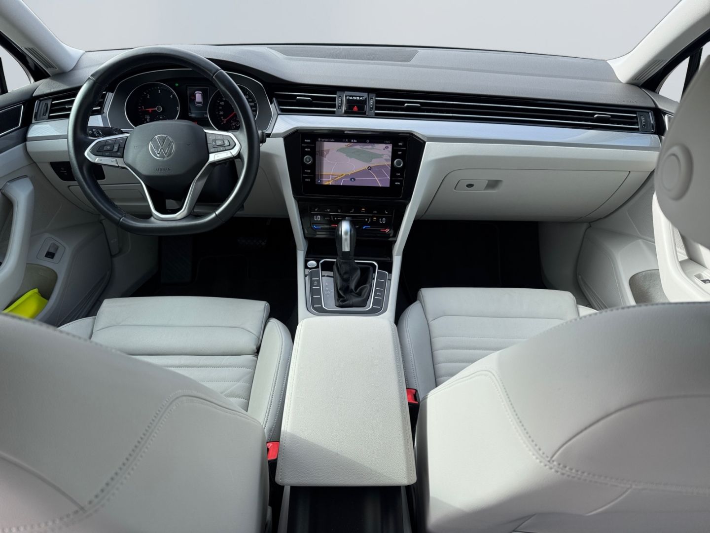 Volkswagen Passat 2.0 TDI DSG Business - Samsaru's Car Outlet