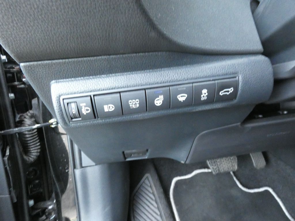 Toyota Corolla 2.0 TS Team D*Navi+LED+SHZ+PDC