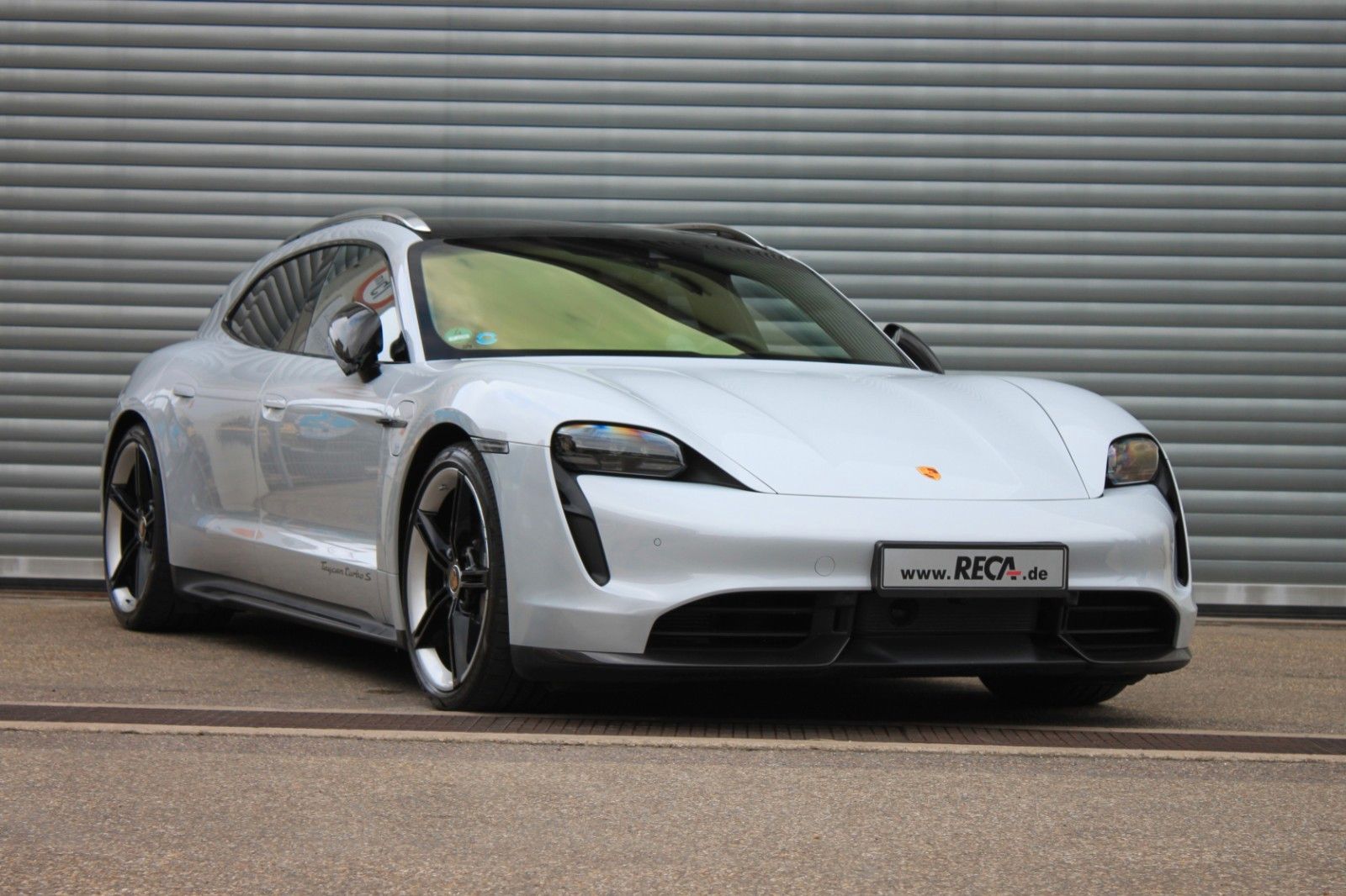 Porsche Taycan Sport Turismo Turbo S