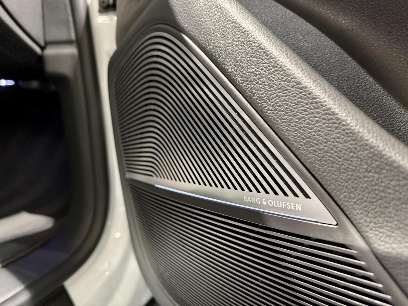 Audi RSQ8 Carbon Pak.+Standheiz 305 km/h+Keramik+B&O