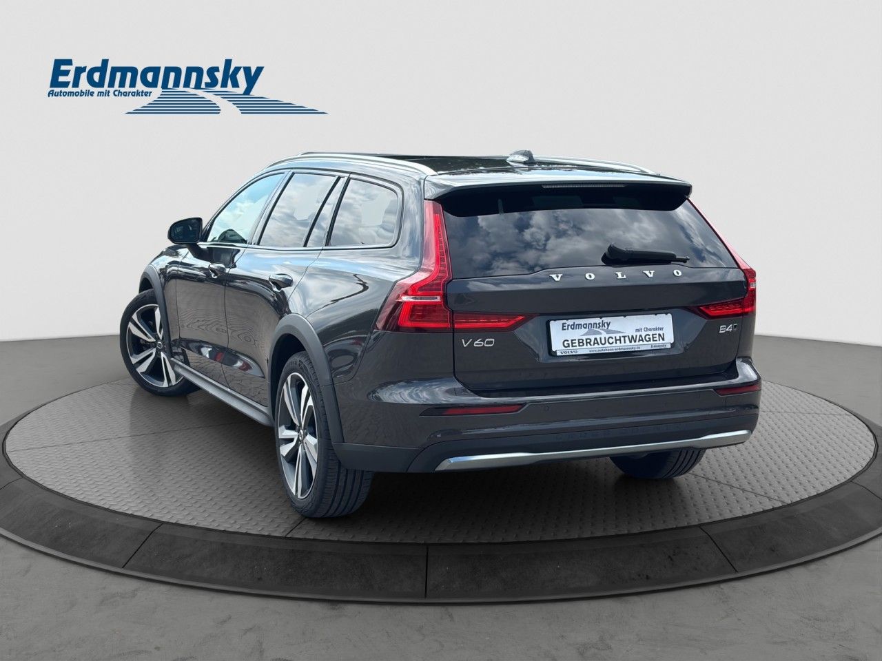 Volvo V60 B4 Cross Country Ultimate AWD/AHK/Pano/StHz