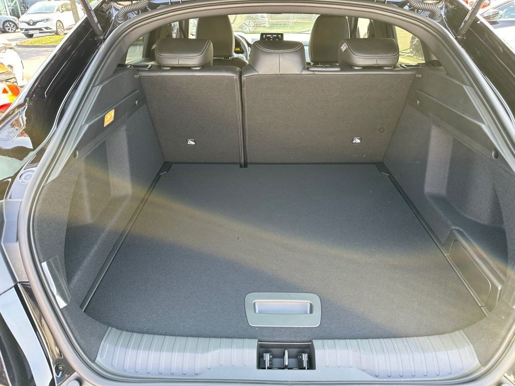Renault Arkana TECHNO E-Tech Full Hybrid 145 - Samsaru's Car Outlet