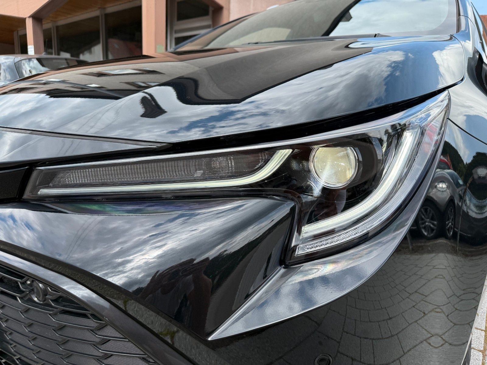 Toyota Corolla Touring Sports Hybrid Team D