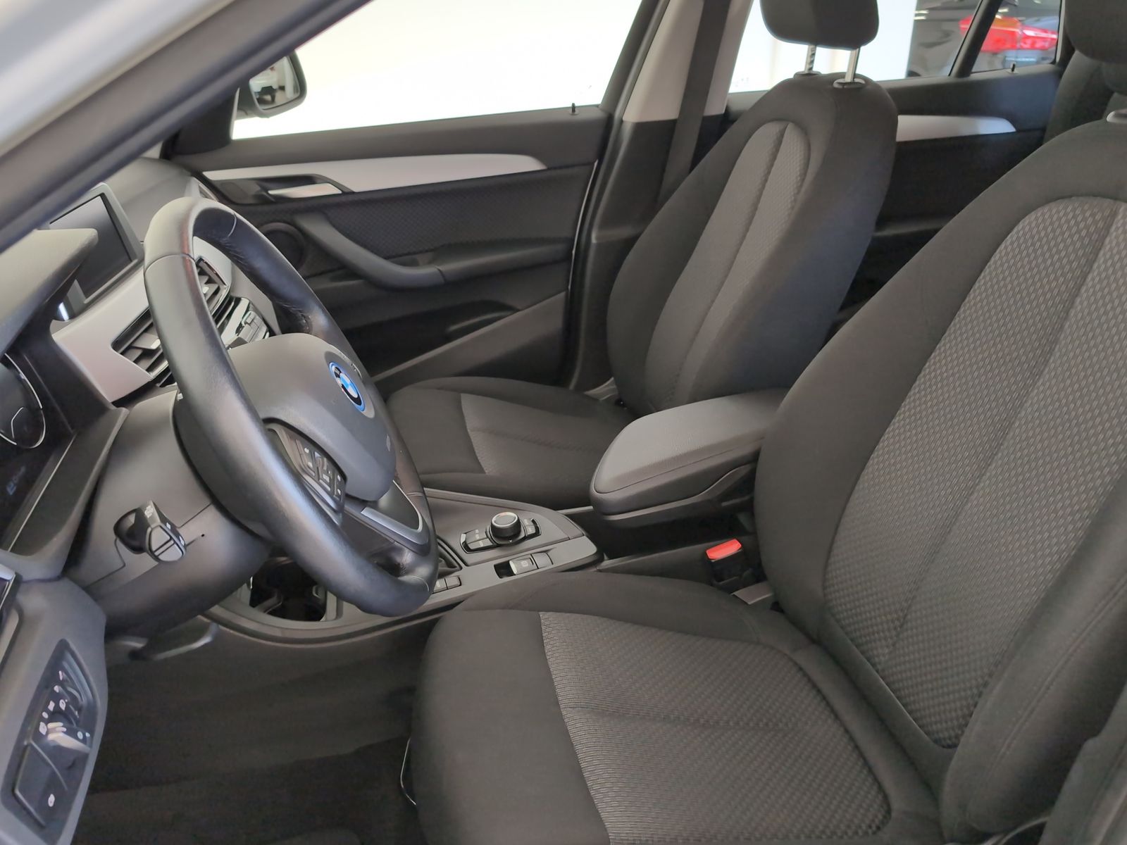 BMW X1 xDrive25e Advantage - Samsaru's Car Outlet