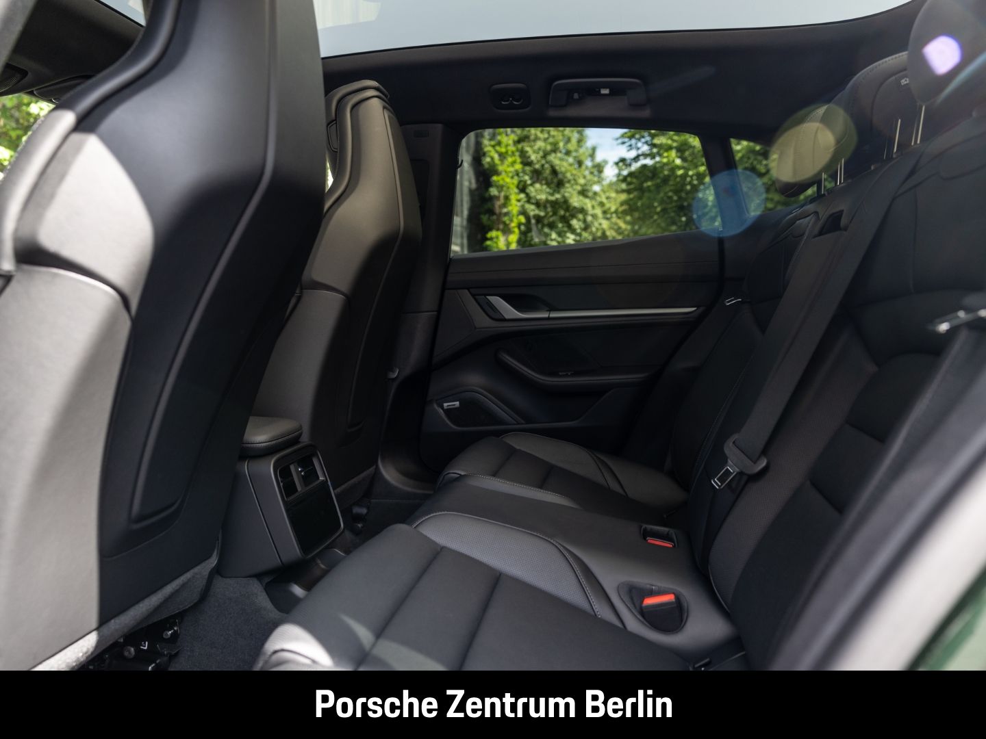 Porsche Taycan 4S Cross Turismo HD-Matrix HA-Lenkung