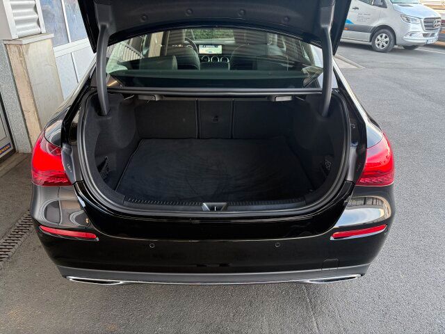 Mercedes-Benz A 200 Limousine Progressive - Samsaru's Car Outlet
