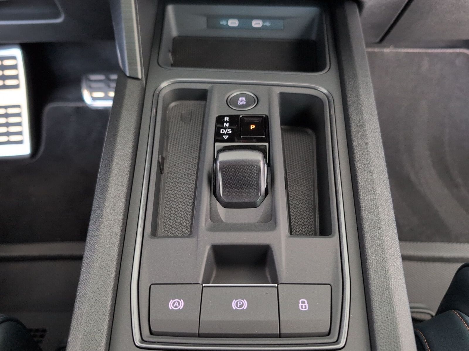 Cupra Formentor 2.0 TSI VZ AHK PANO LEDER CUP COPPER