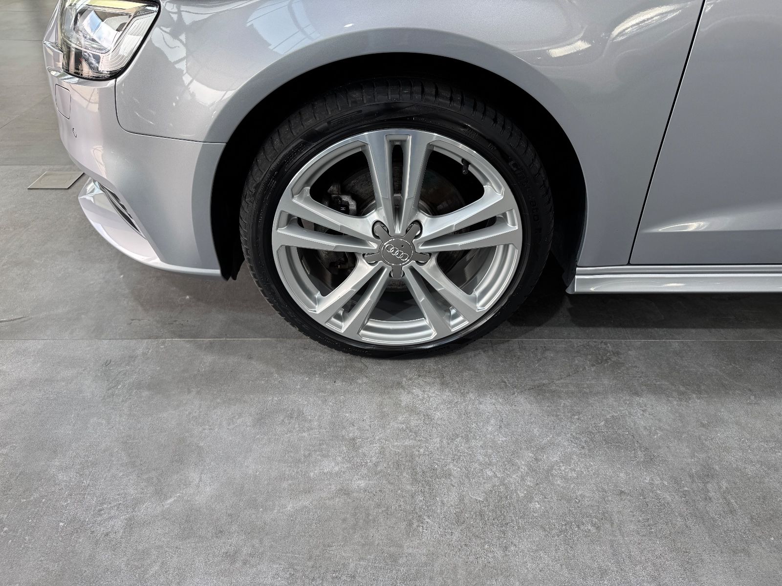 Audi A3 Sportback 40 e-tron sport - Samsaru's Car Outlet