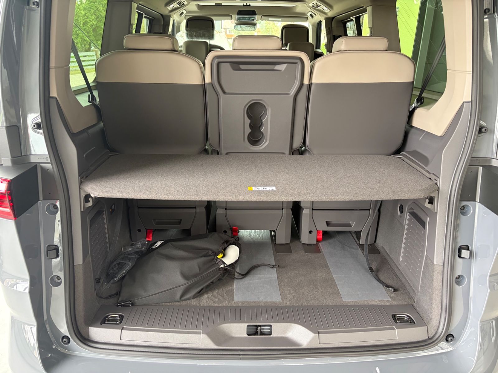 Volkswagen T7 Multivan Hybrid 4Mo Edition LÜ ABT 273PS+20"