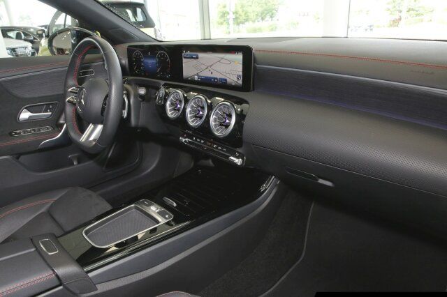 Mercedes-Benz CLA 220 4M Coupé AMG Line - Samsaru's Car Outlet