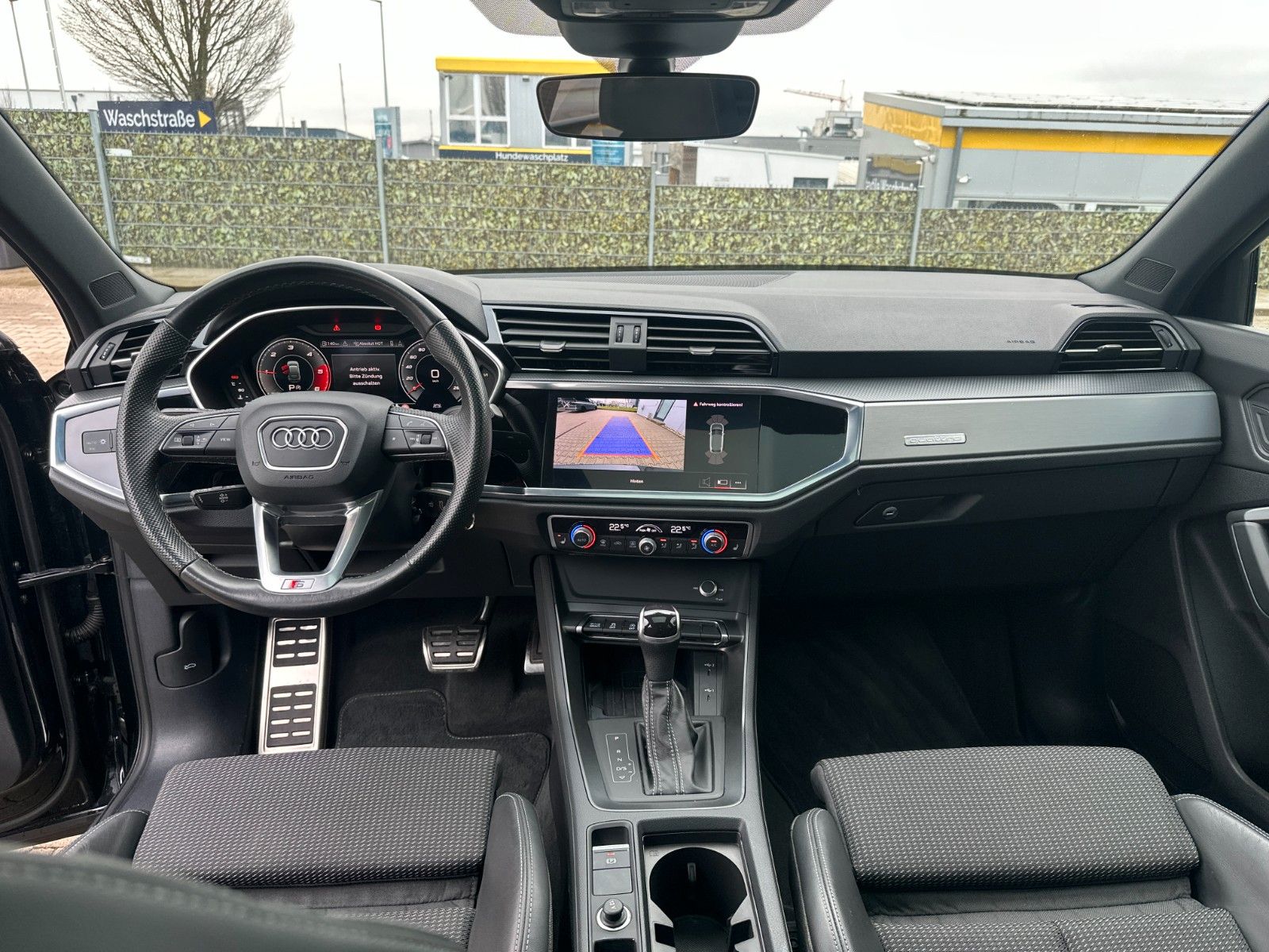 Audi Q3 Sportback 35 TDI quattro S line - Samsaru's Car Outlet