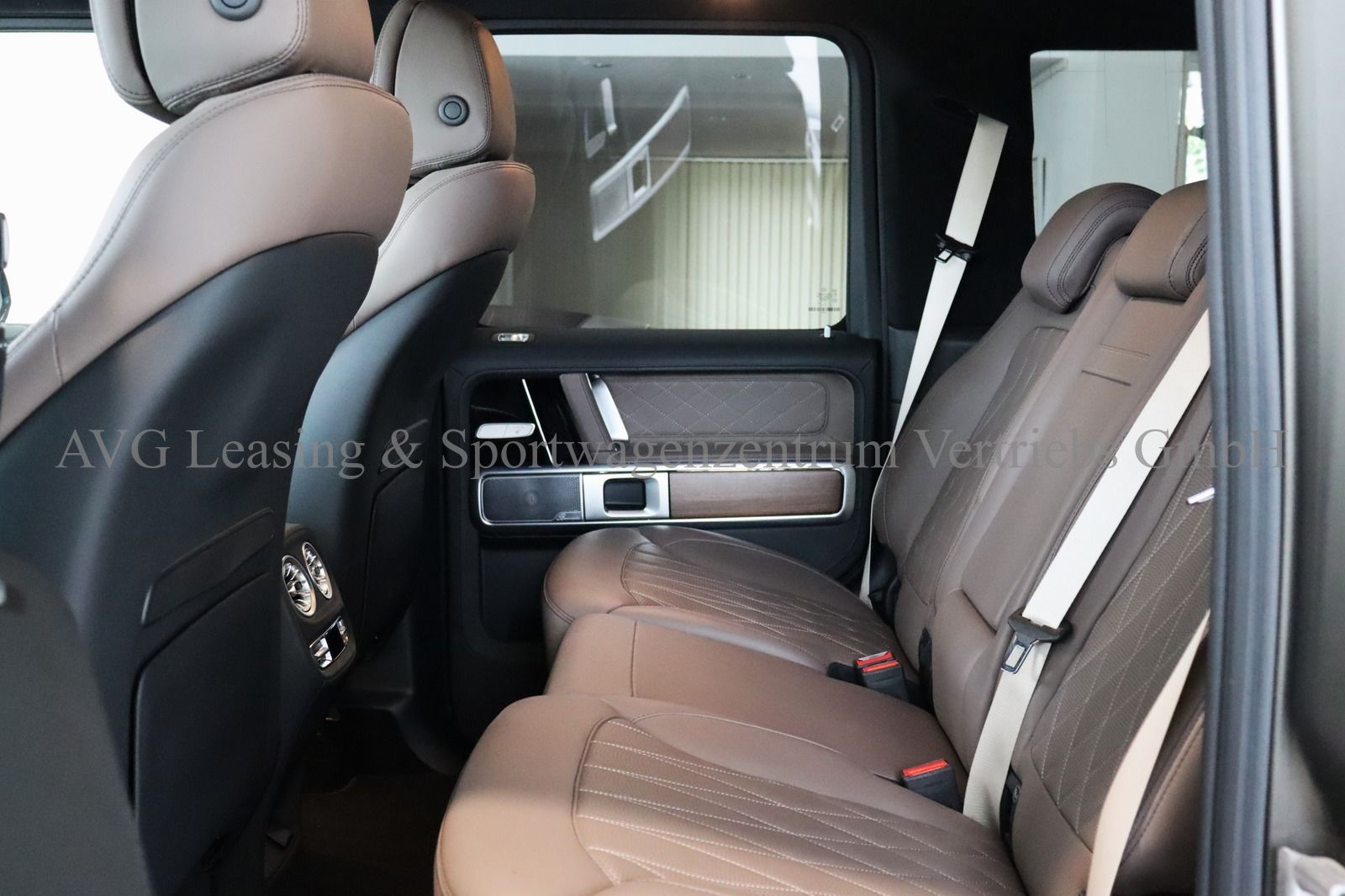 Mercedes-Benz G63 AMG - Samsaru's Car Outlet