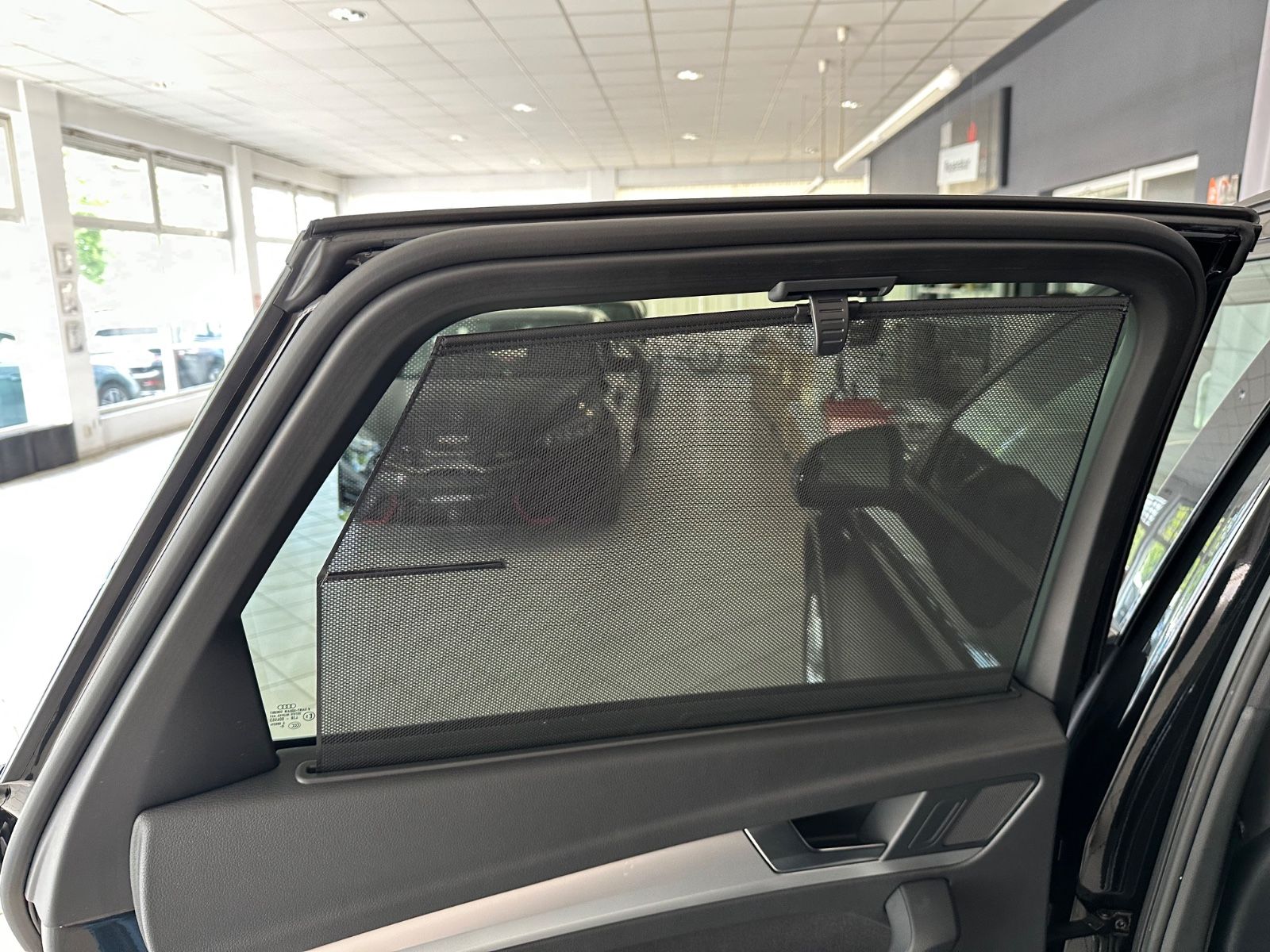 Audi Q5 40 TDI quattro S line - Samsaru's Car Outlet