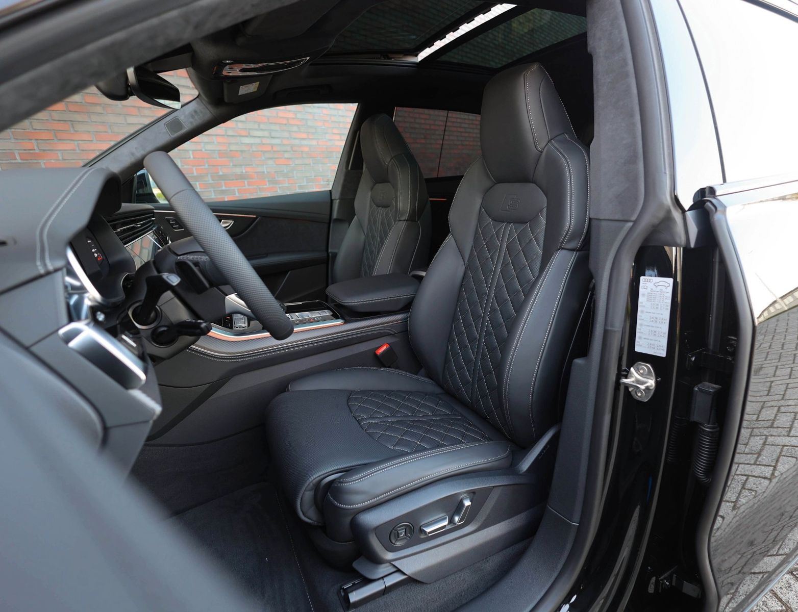Audi Q8 60 TFSIe Quattro - Samsaru's Car Outlet