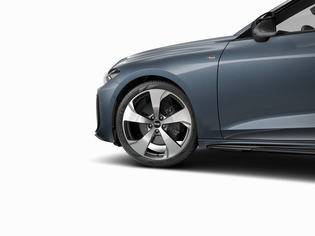 Audi A5 Avant TFSI quattro S-Line+Beifahrerdisplay+AH