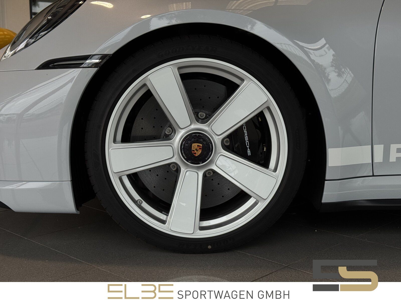 Porsche 911 Turbo S 50 Jahre BURM PANO INNO LIFT HERITAG