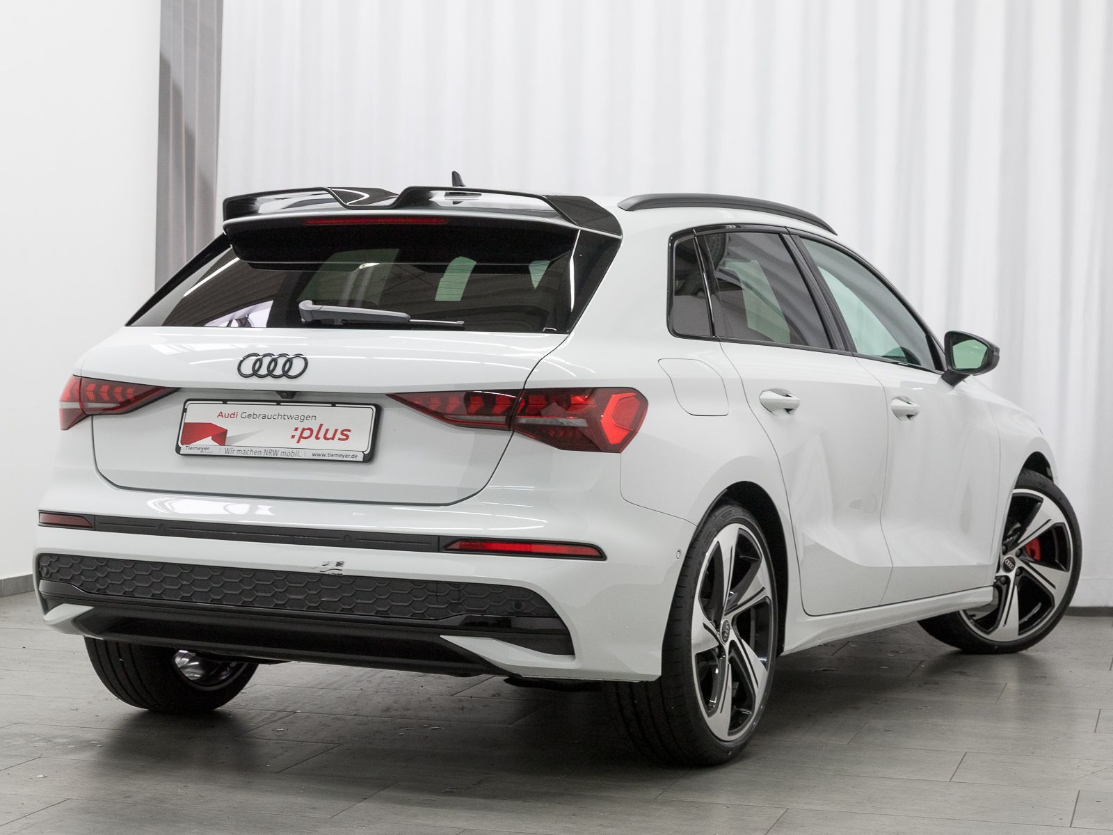 Audi A3 Sportback 35 TDI S LINE - Samsaru's Car Outlet