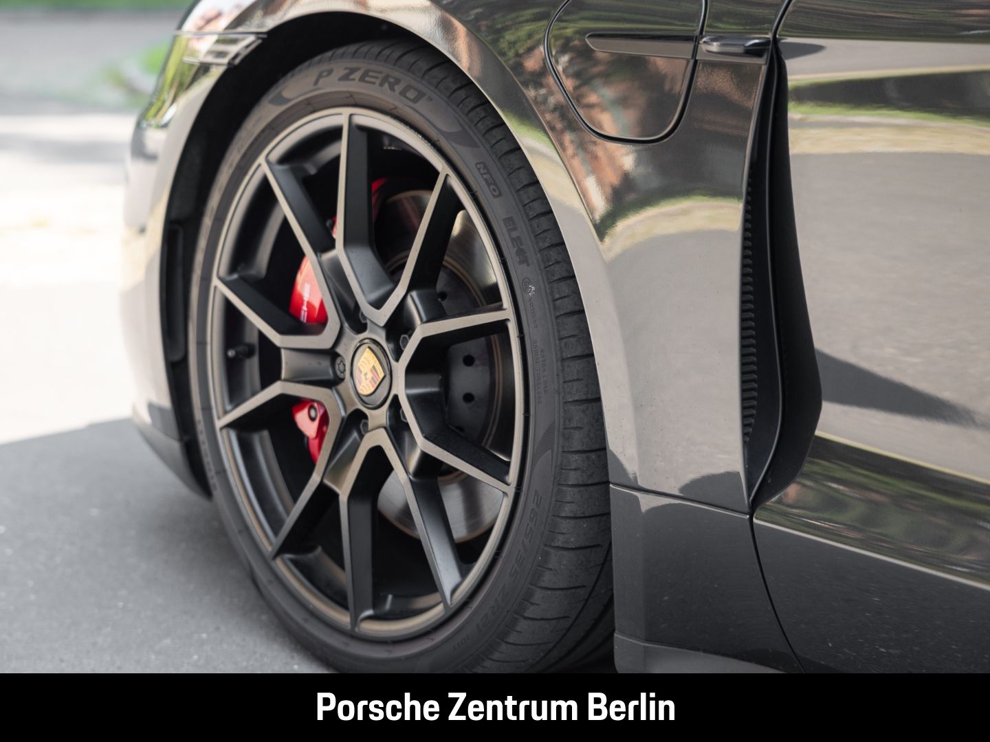 Porsche Taycan GTS HA-Lenkung BOSE 21-Zoll Panoramadach