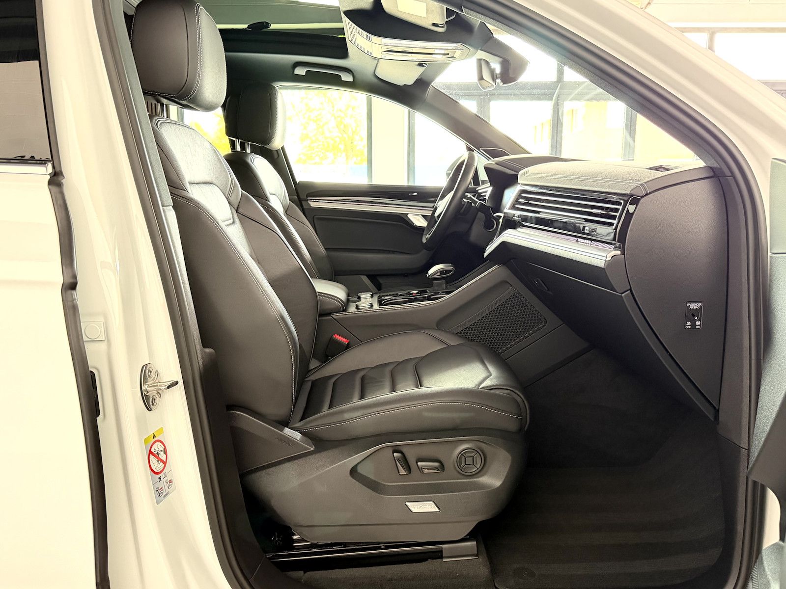 Volkswagen Touareg 3.0 TSI eHybrid 4Motion*IQ*Pano*AHK*360*